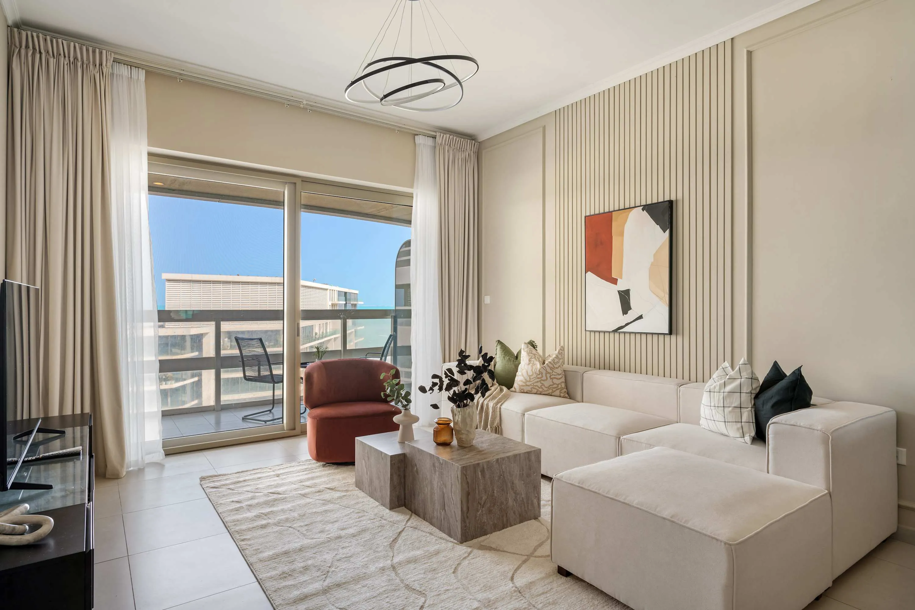 Designer 3-bed Flat With Dedicated Home Office In Abu Dhabi's City Center