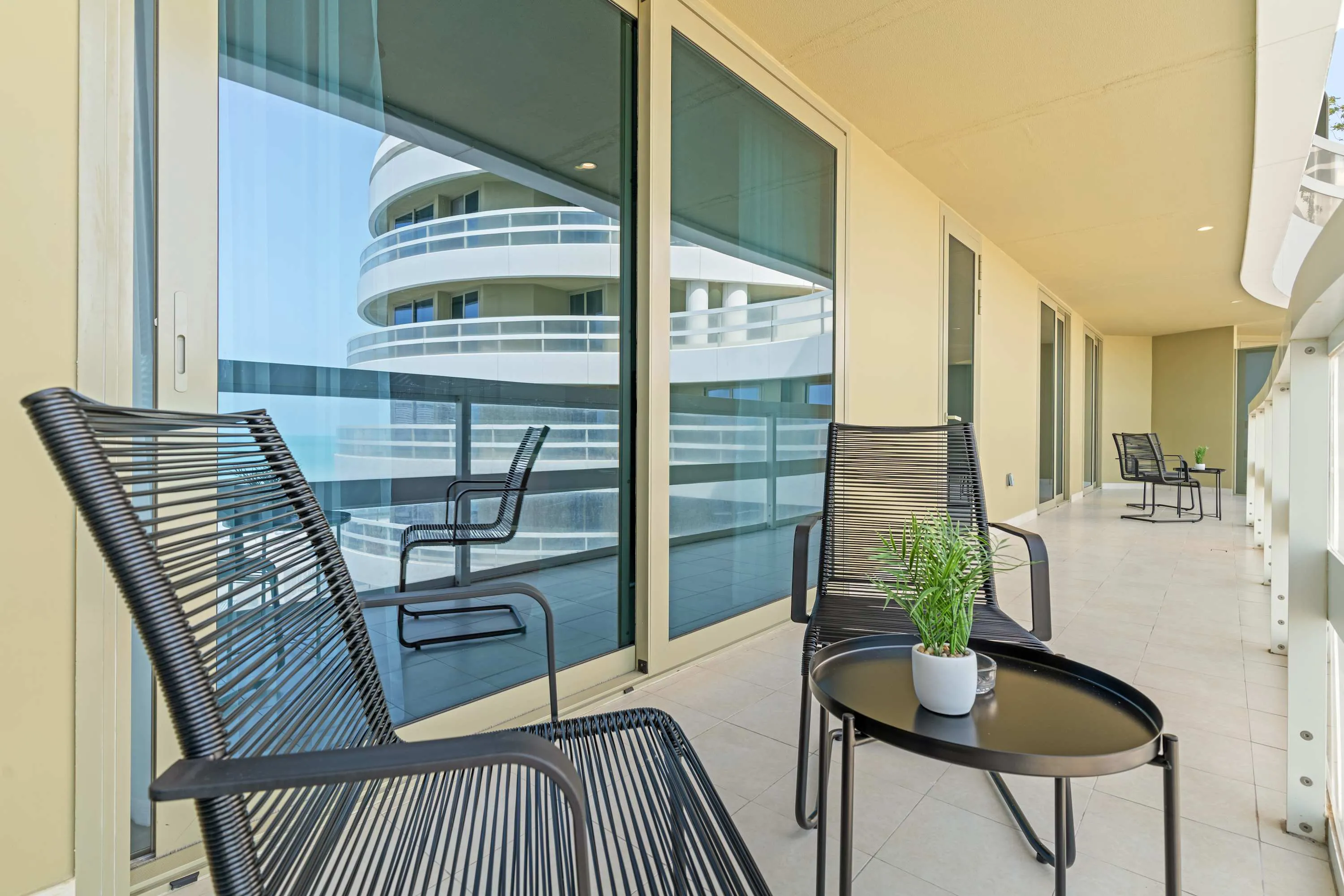 Designer 3-bed Flat With Dedicated Home Office In Abu Dhabi's City Center #5