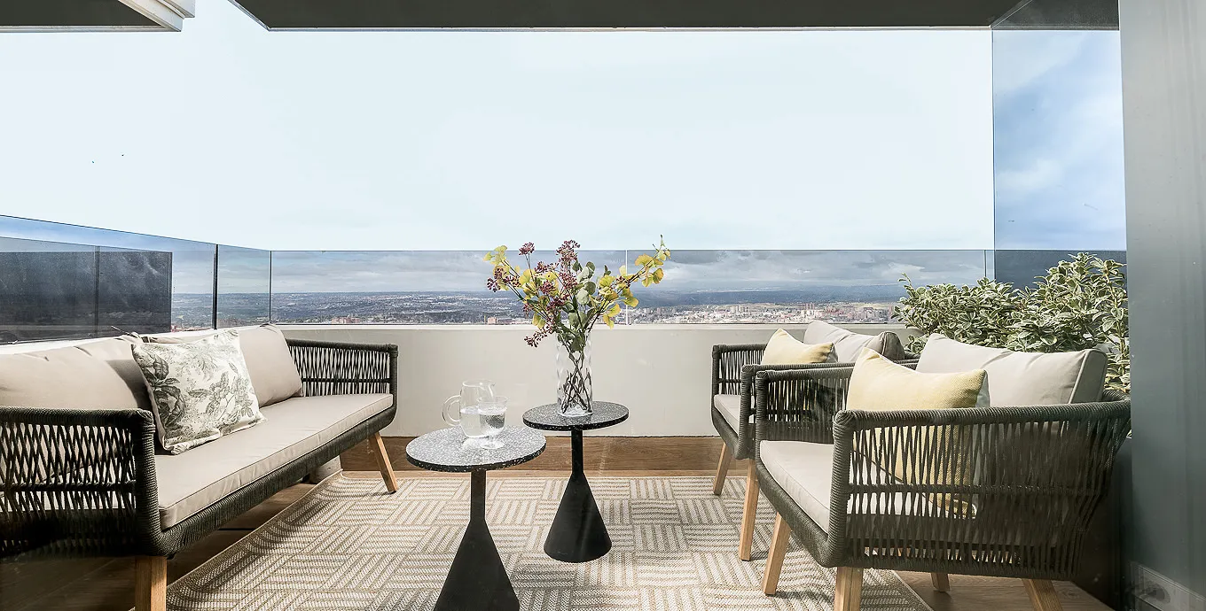 Urban Sanctuary: Spacious 1br Apartment In Madrid With Dedicated Workspace & City Views