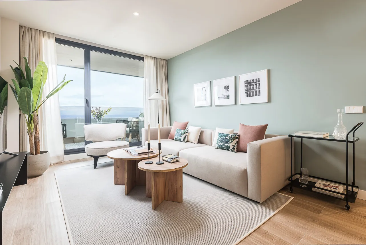Refined Madrid Flat With Bright Home Office And Spacious 55m2 Layout For Remote Work #3