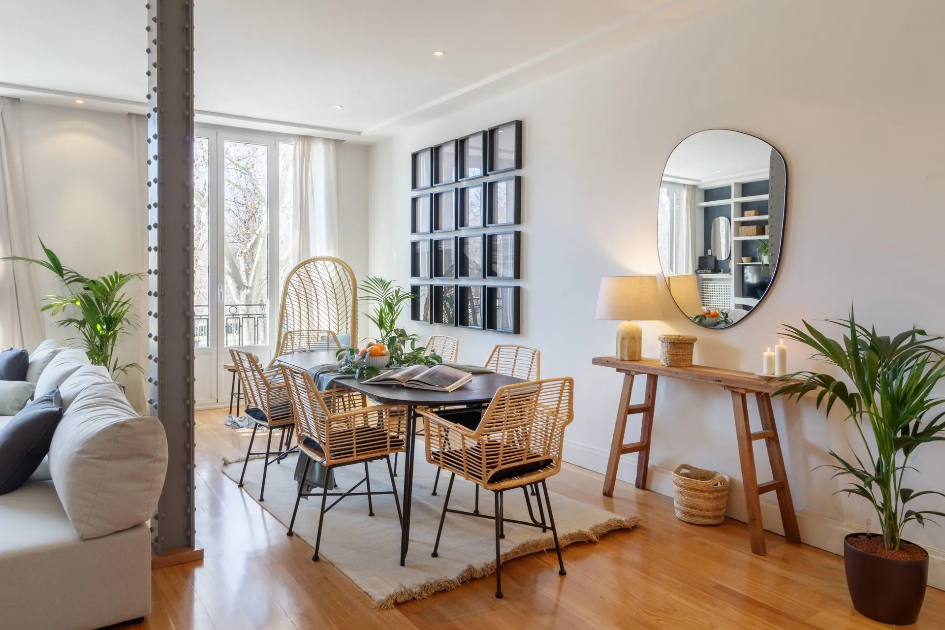 Upscale Madrid Flat With High-speed Fiber & Pro Home Office For Digital Nomads #2