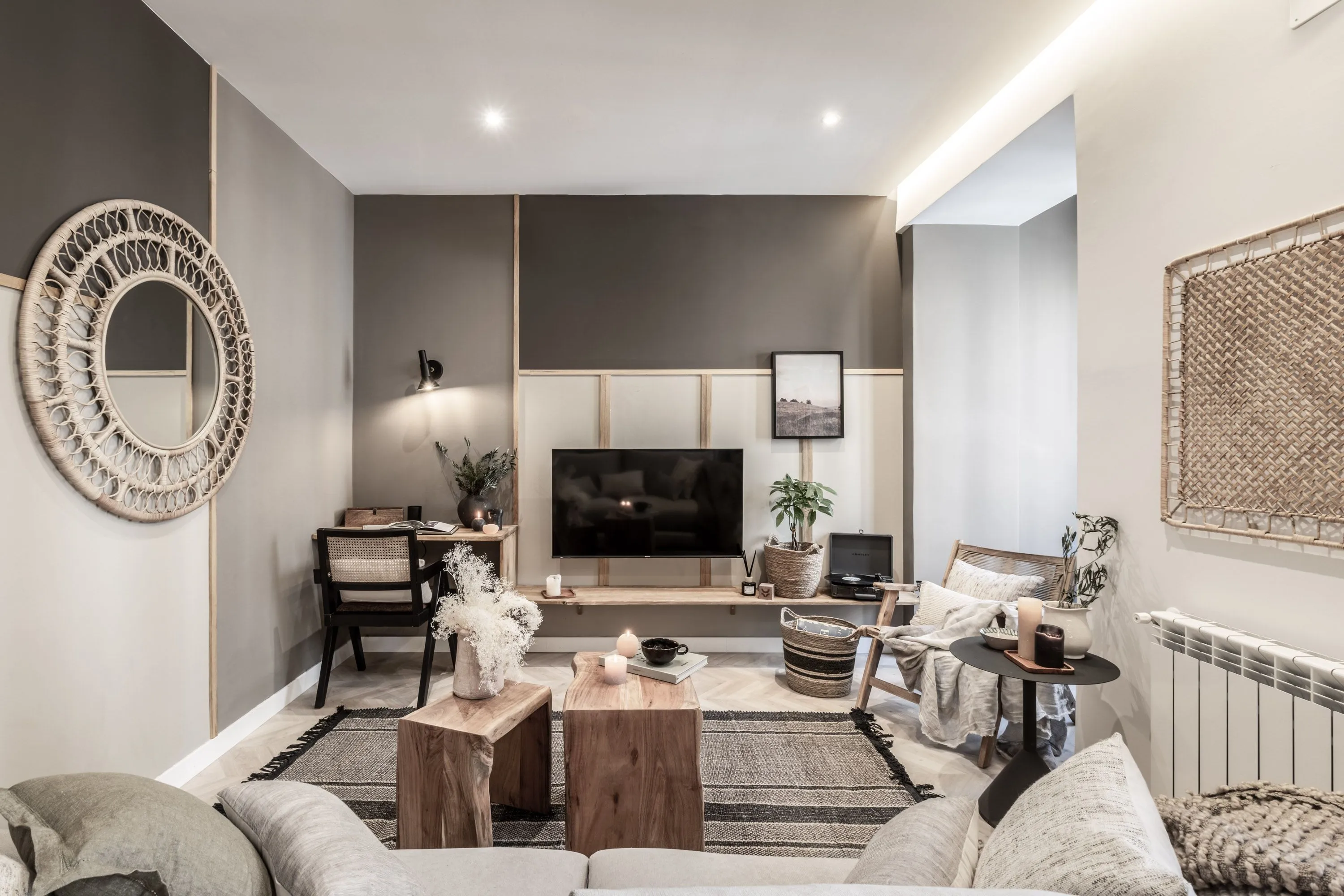 Spacious Madrid Apartment With Gigabit Internet & Professional Home Office Setup #2