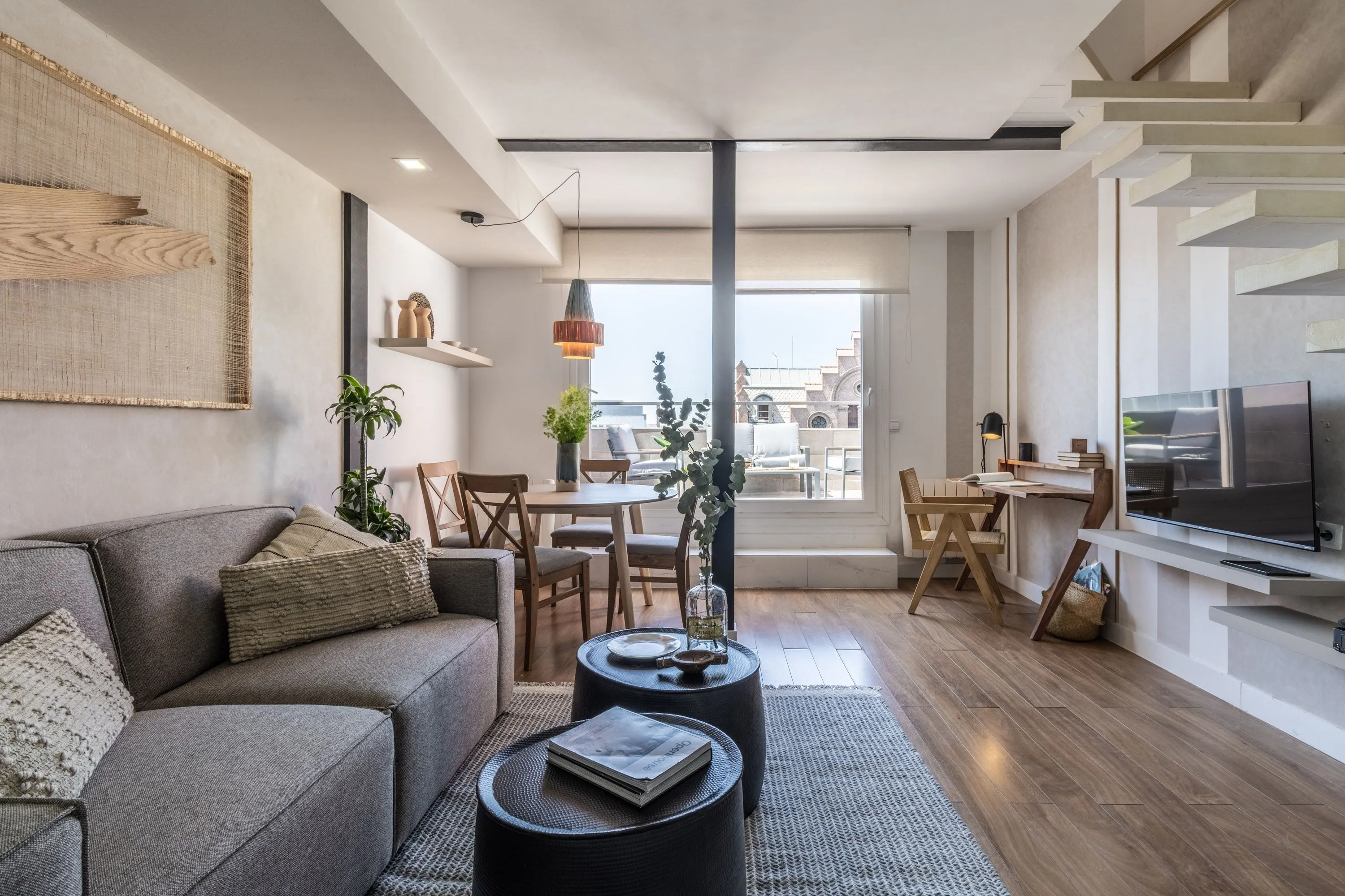 Curated Madrid Flat With Ultra-fast Wifi, Dual Monitors & Chef's Kitchen For Remote Work #5