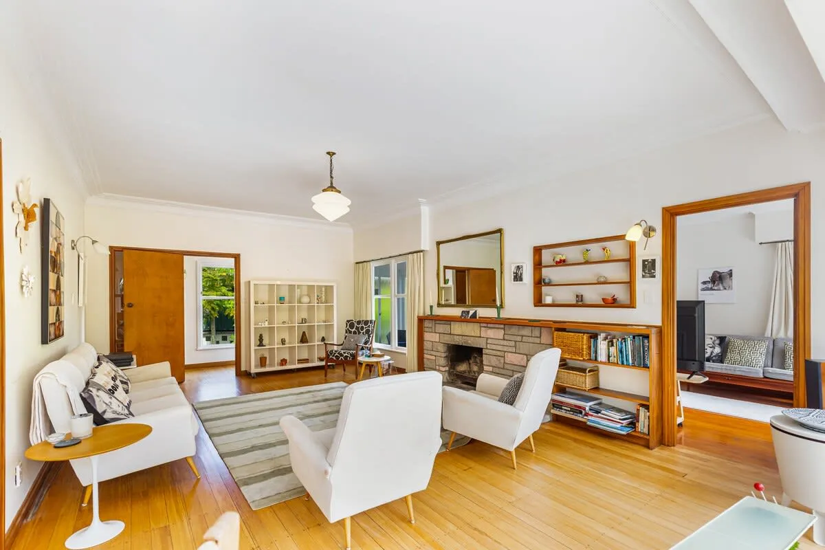 Distinctive Executive Apartment In Mission Bay, Auckland - Efficient 3br With Work-ready Home Office
