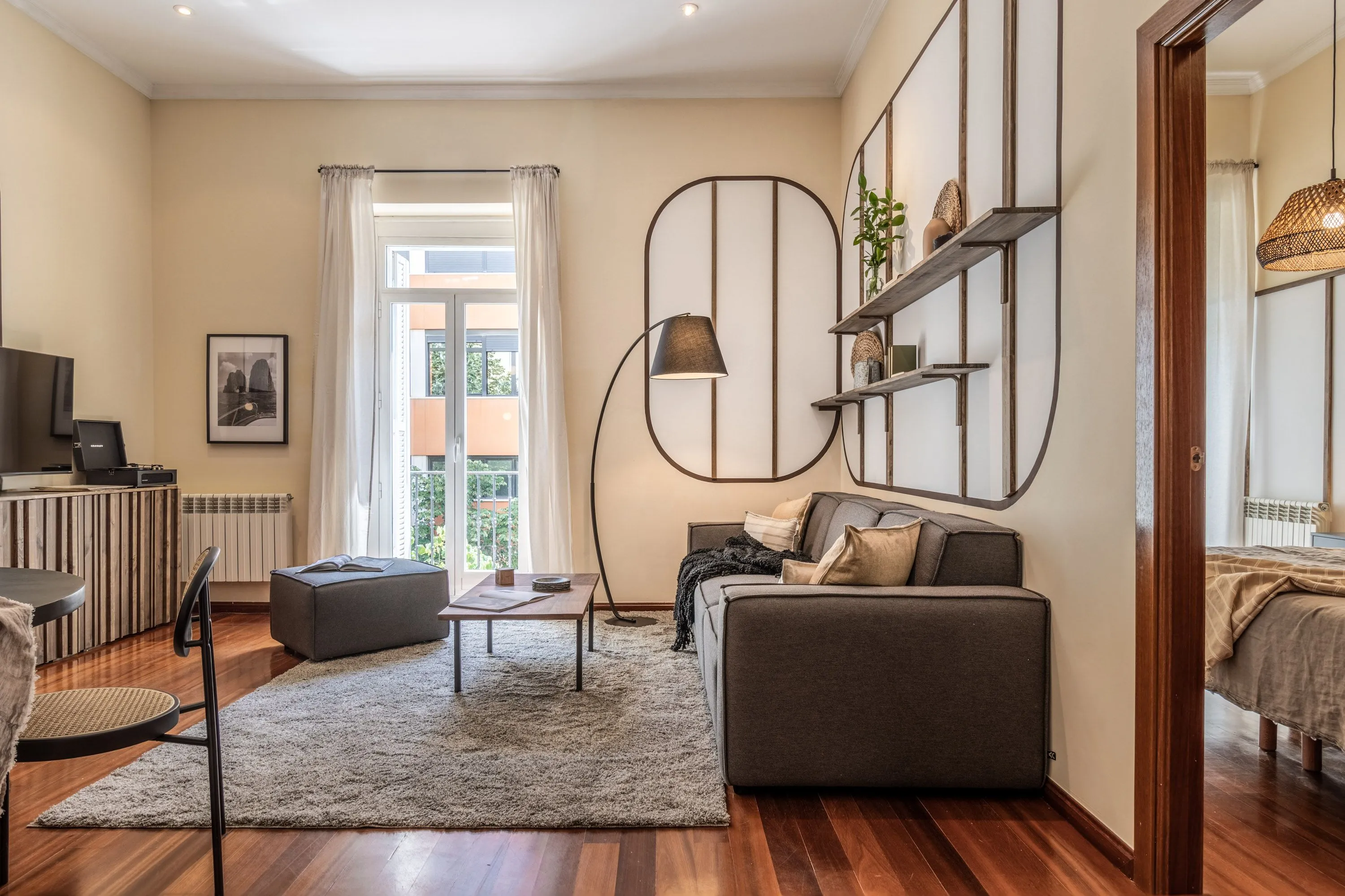 Upscale Madrid Flat With Pro Home Office & Modern Kitchen For Digital Nomads #3