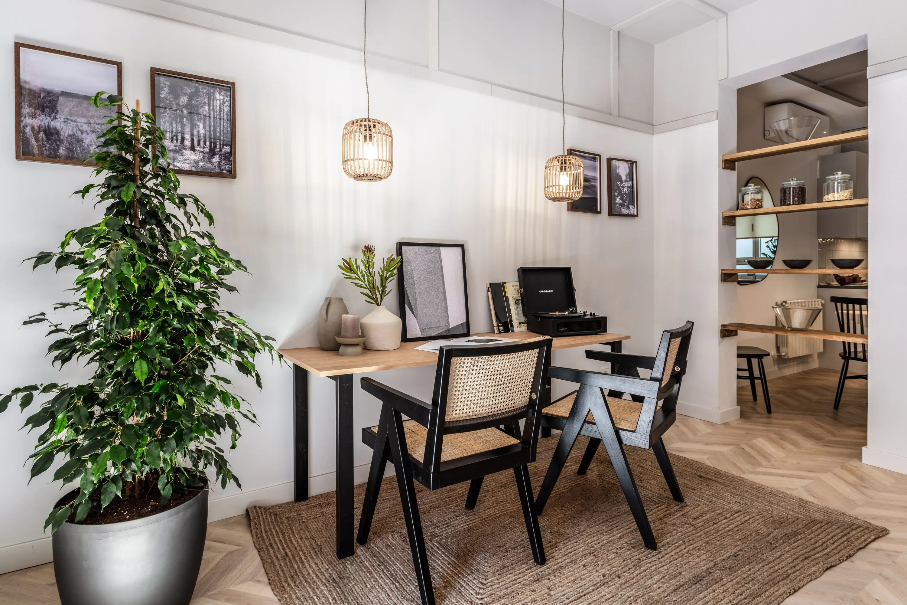 Spacious Madrid Flat With Ultra-fast Wifi, External Displays & Ergonomic Setup #5