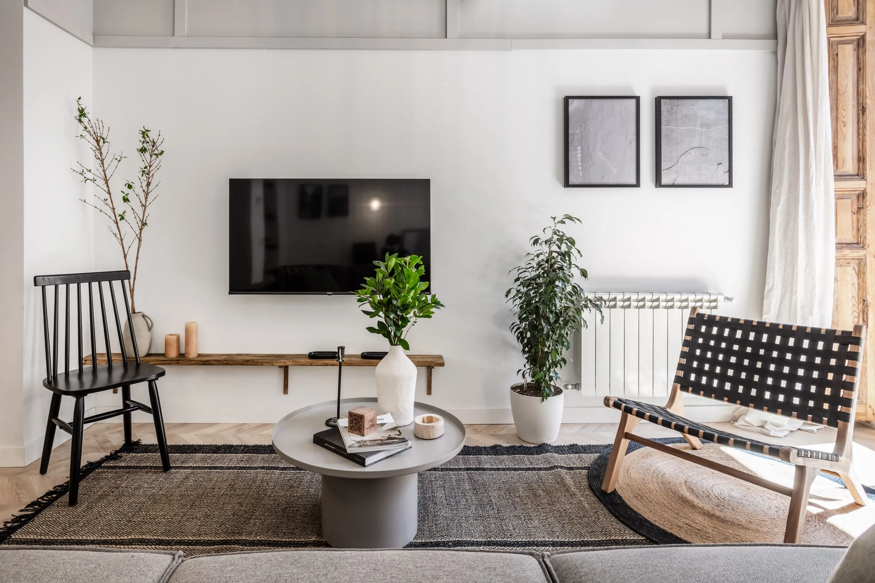 Spacious Madrid Flat With Ultra-fast Wifi, External Displays & Ergonomic Setup #2