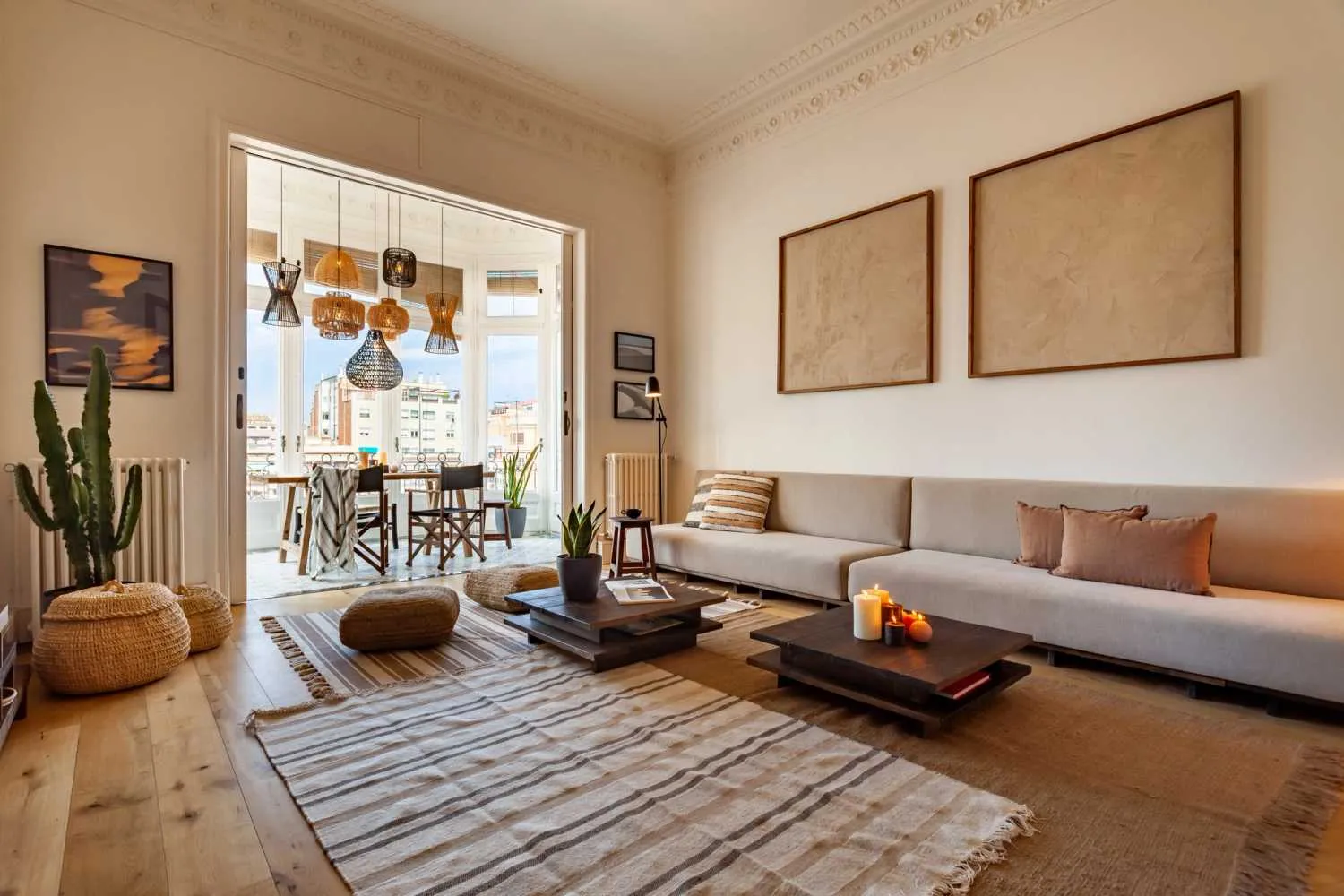 Spacious Barcelona Flat With Gigabit Internet & Pro Home Office For Remote Work #2