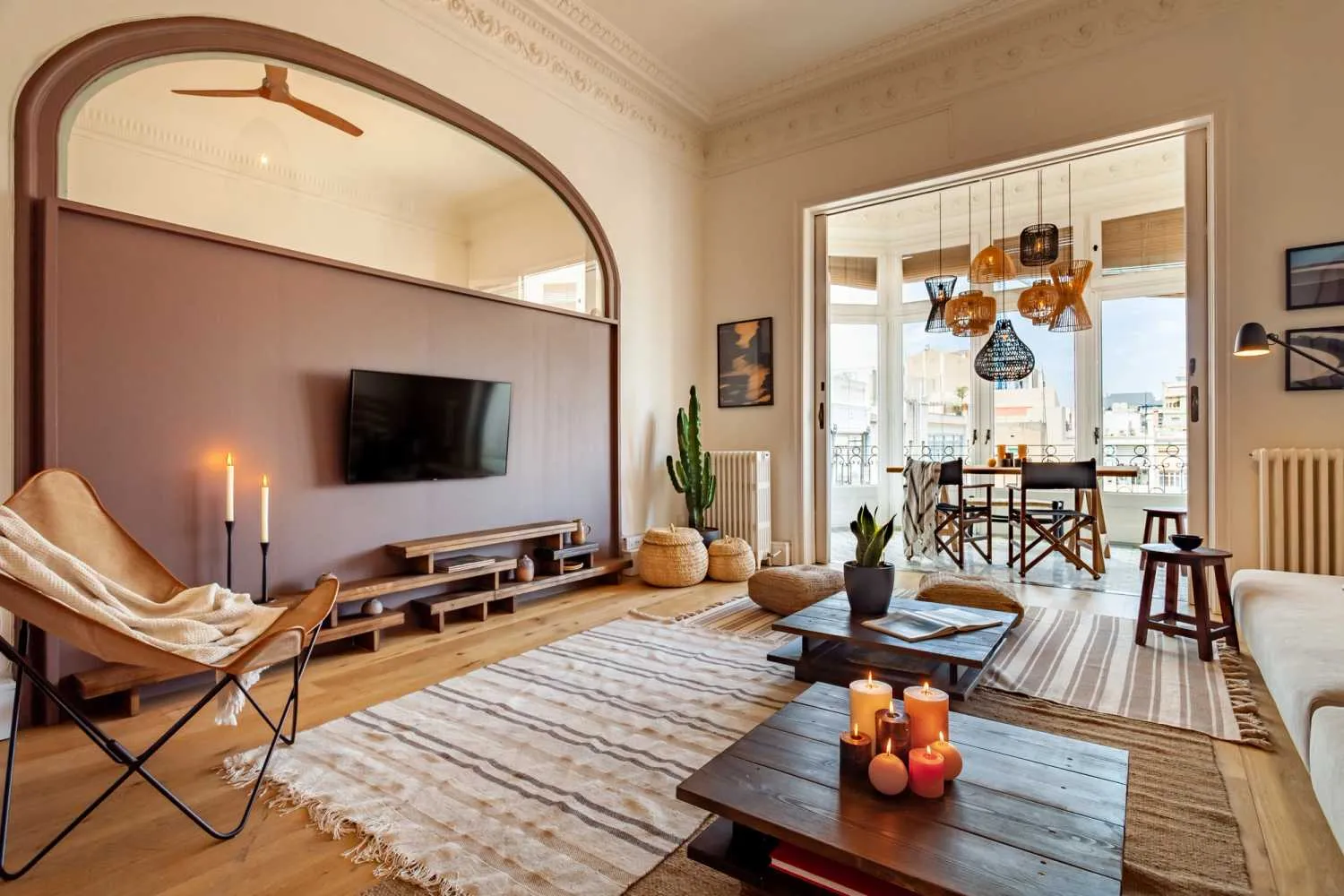 Spacious Barcelona Flat With Gigabit Internet & Pro Home Office For Remote Work #4