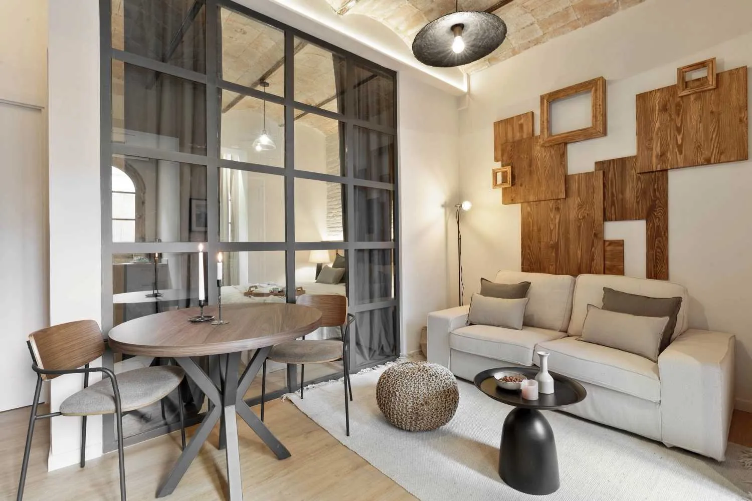 Spacious Barcelona Flat With Pro Work Setup And Fast Internet For Digital Nomads #2