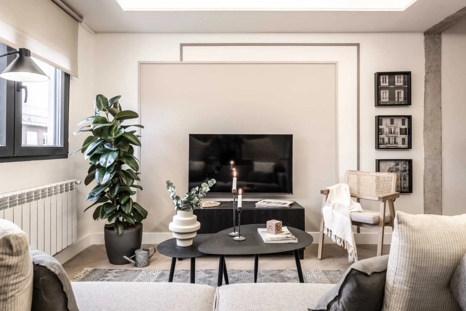 Elegant Madrid Flat With High-speed Internet & Professional Home Office Setup For Digital Nomads #5