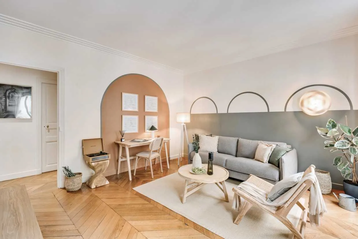 Spacious Paris Flat With Dedicated Home Office & Gigabit Internet For Remote Work #3
