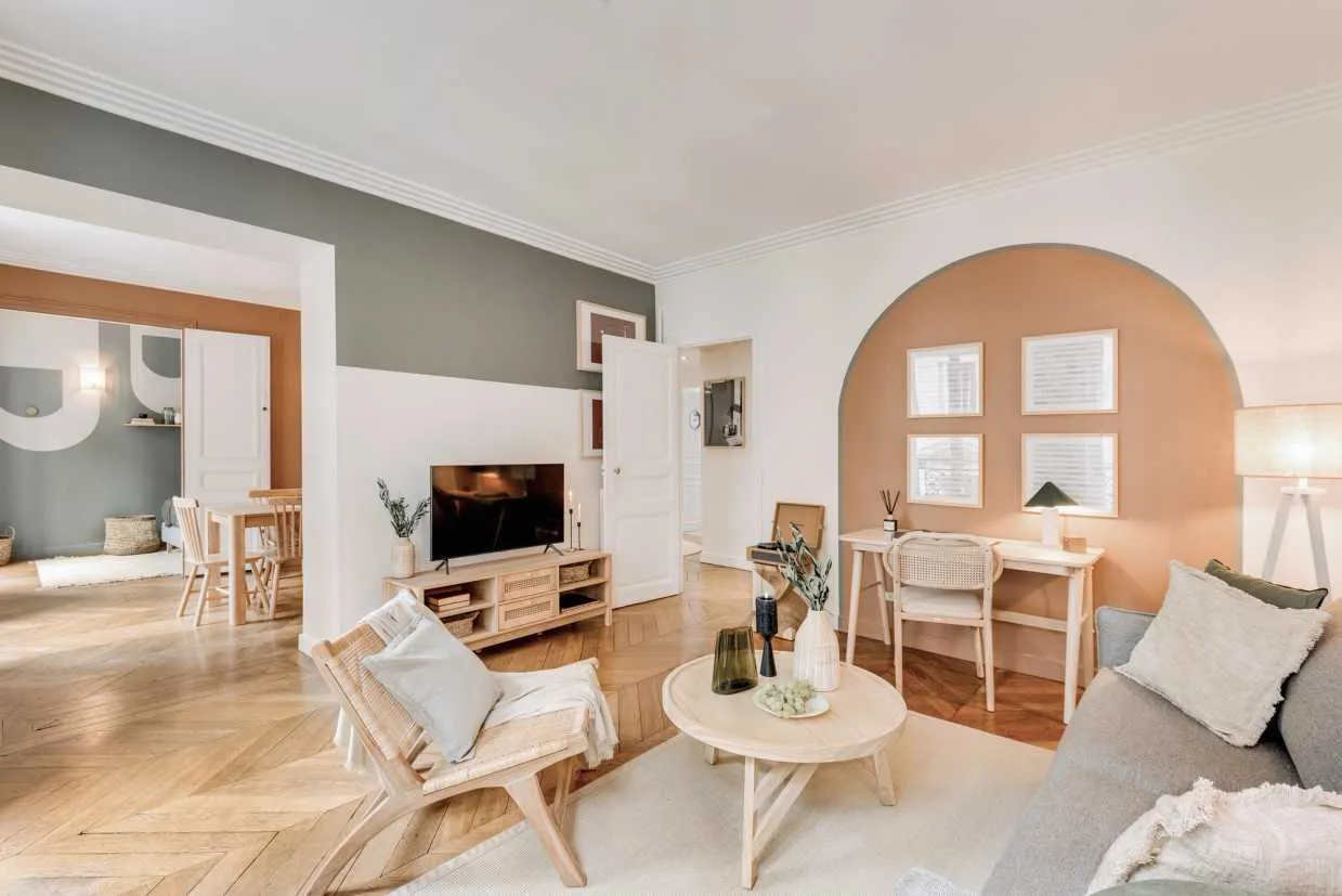 Spacious Paris Flat With Dedicated Home Office & Gigabit Internet For Remote Work #2