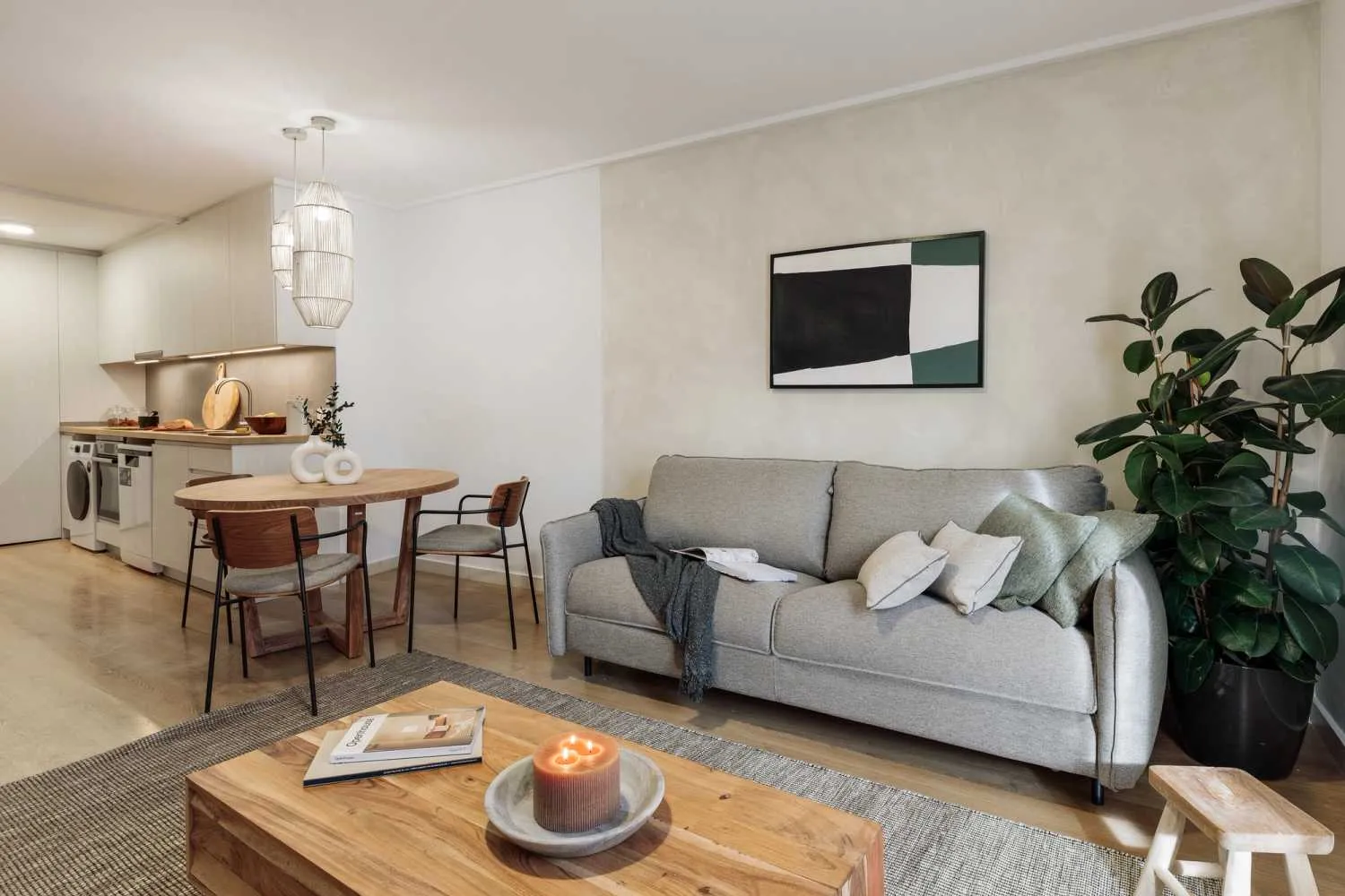 Airy Barcelona Flat With Ultra-fast Wifi & Pro Home Office Setup In City Center #2