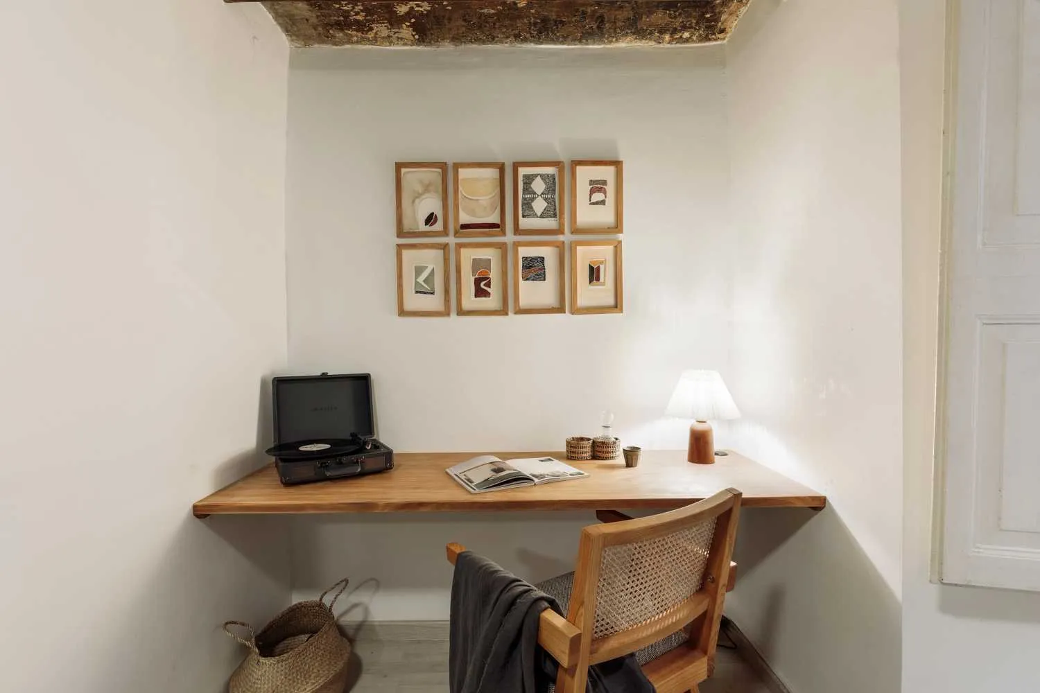 Airy Barcelona Flat With Gigabit Internet & Professional Home Office Setup #5