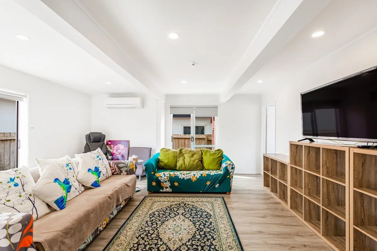 Ellerslie, Auckland - Professional 3br Flat With Dedicated Home Office & Fast Wi-fi
