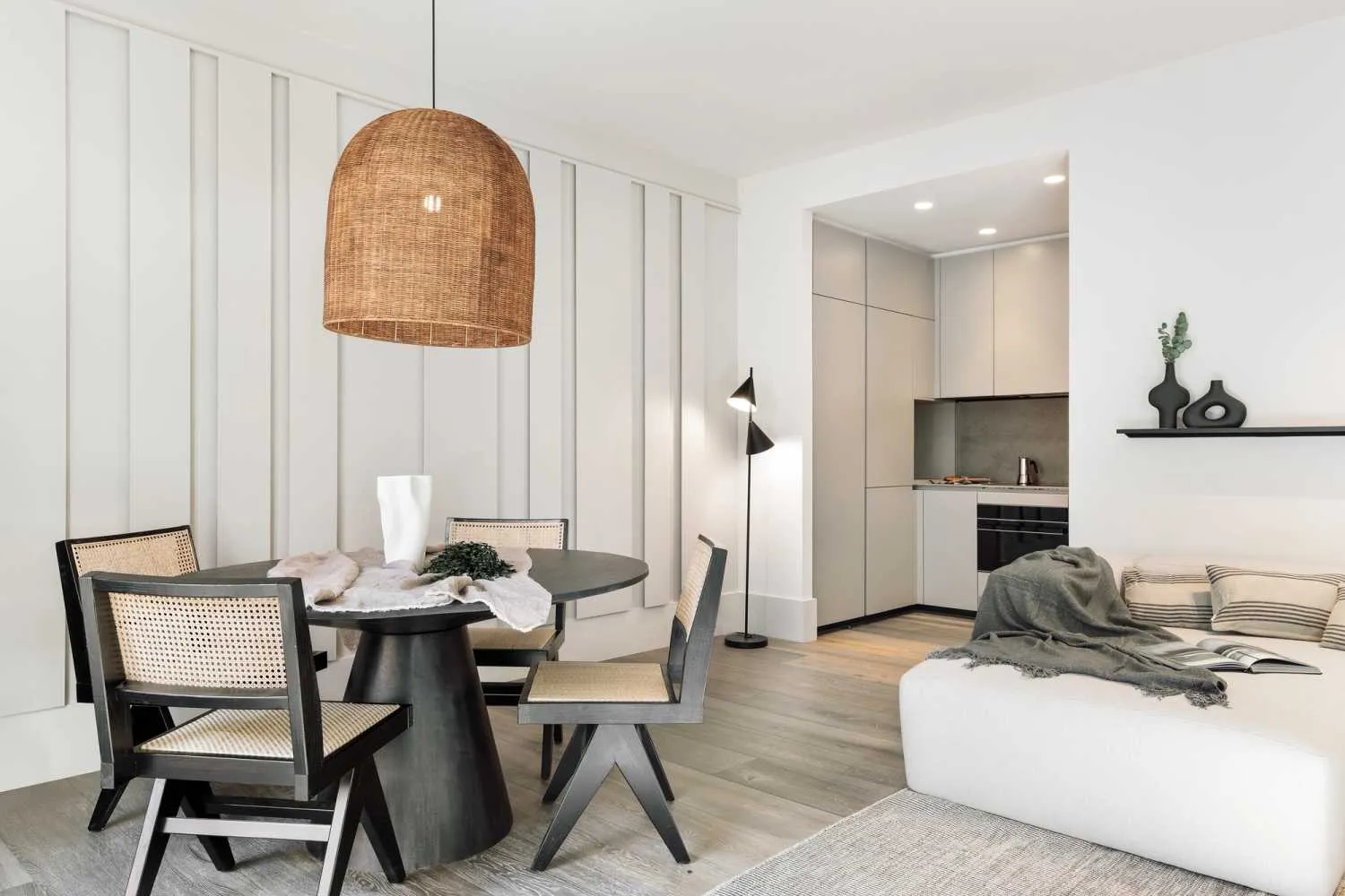 Spacious Barcelona Flat With High-speed Fiber & Pro Home Office Setup For Digital Nomads #5