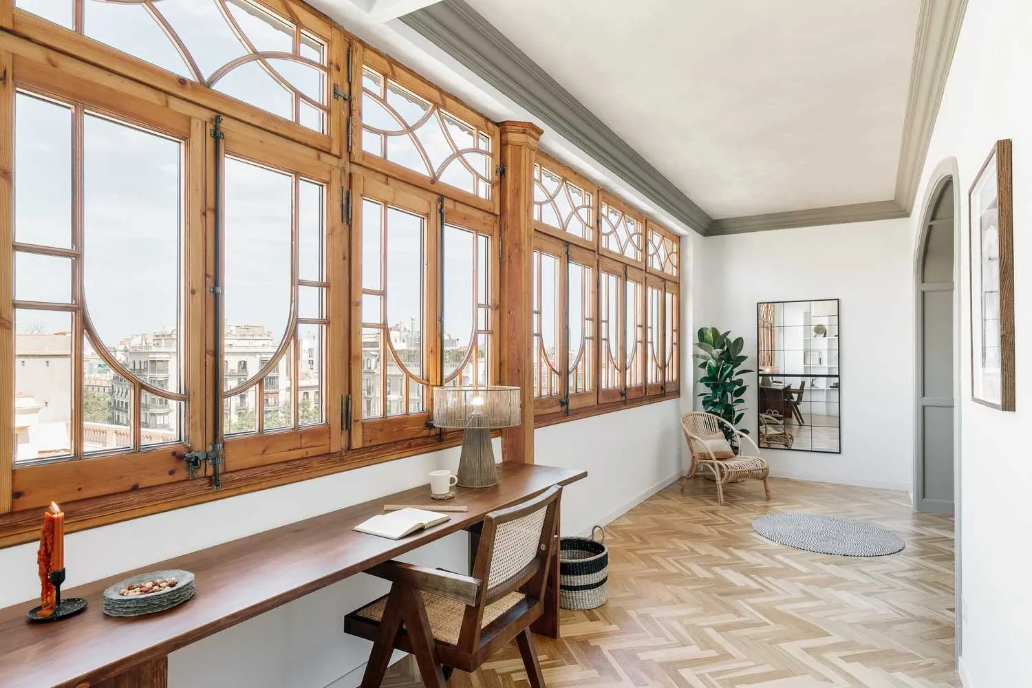 Elegant Barcelona Penthouse With Pro Audio, Gigabit Internet & Chef's Kitchen For Remote Work #3