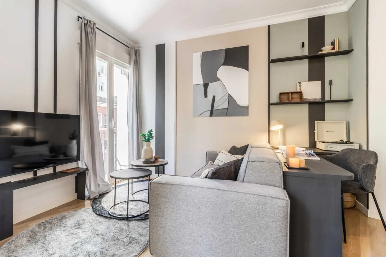 Chic Madrid Flat With Ultra-fast Wifi & Pro Workstation For Remote Productivity #3
