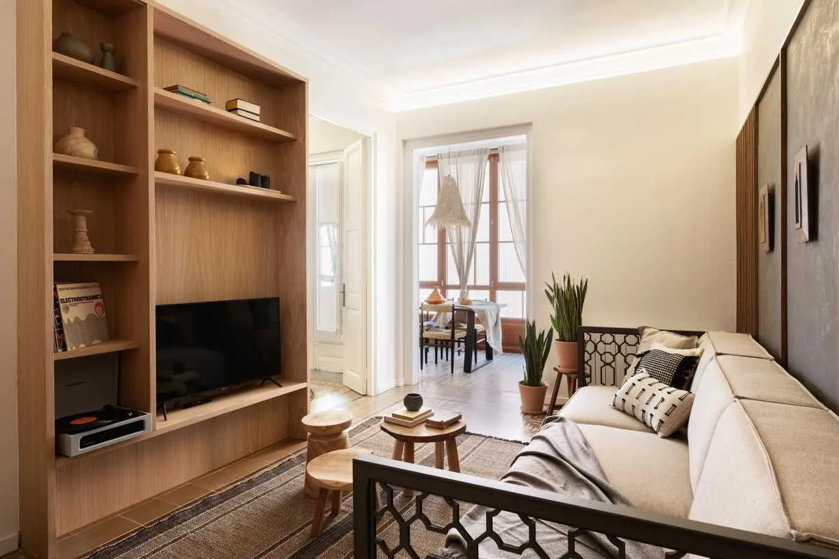 Luxurious 3-bed City Flat With High-speed Fiber & Pro Workspace In Barcelona #3