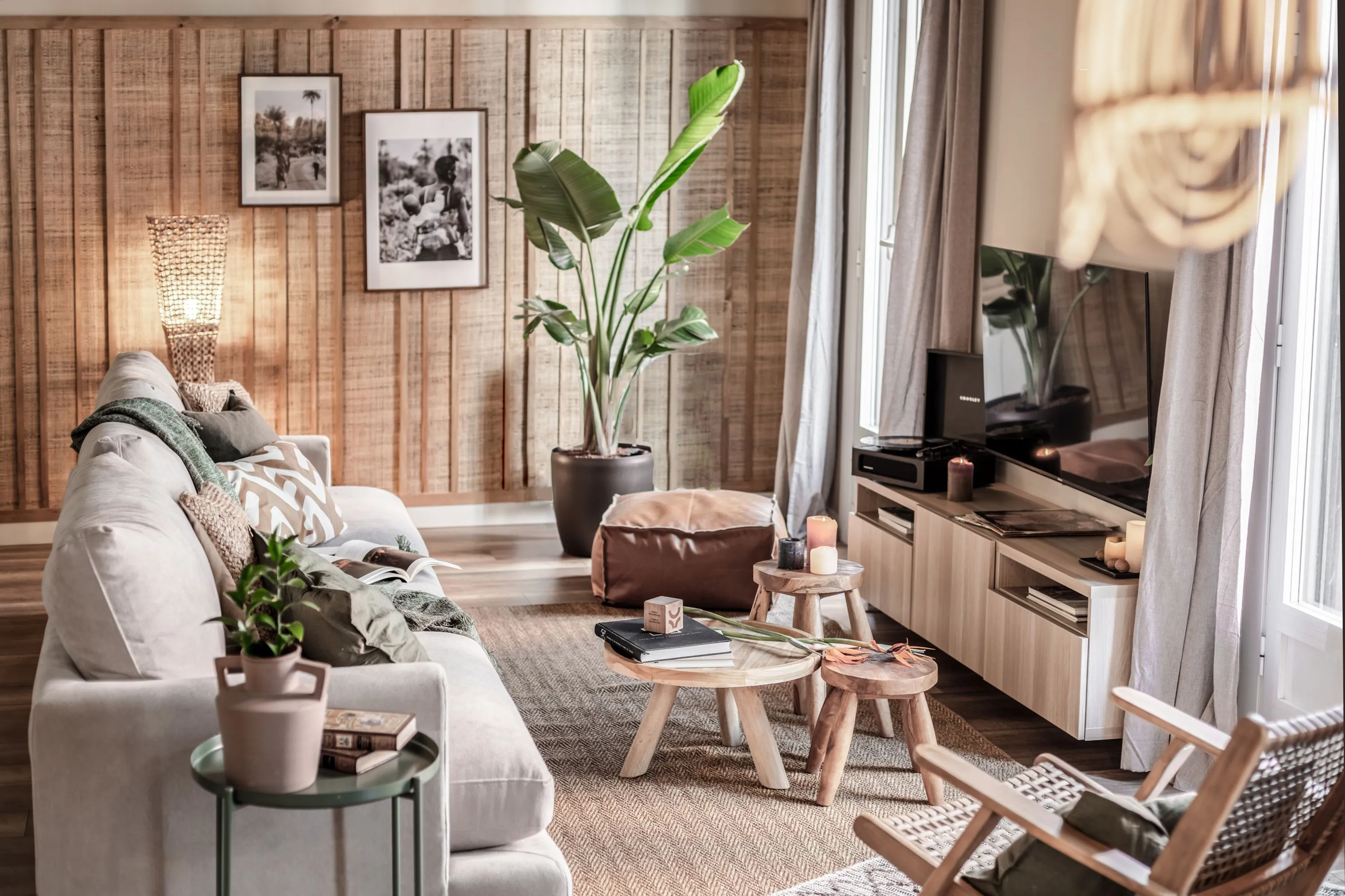 Stylish Madrid Flat With Gigabit Internet And Pro Home Office Setup For Remote Work #3