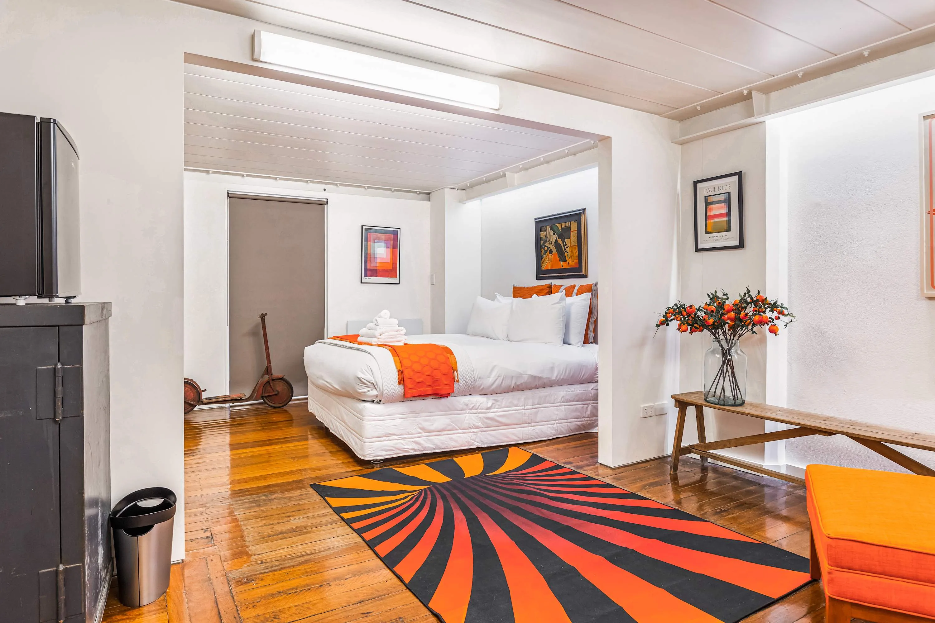 Chic K Road 1br Flat - Intimate Auckland Monthly Rental With Dedicated Home Office