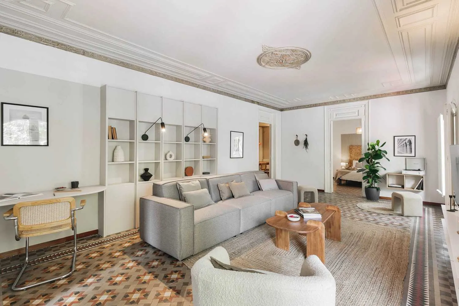 Curated Barcelona Flat With Gigabit Internet & Pro Workspace For Remote Professionals #5