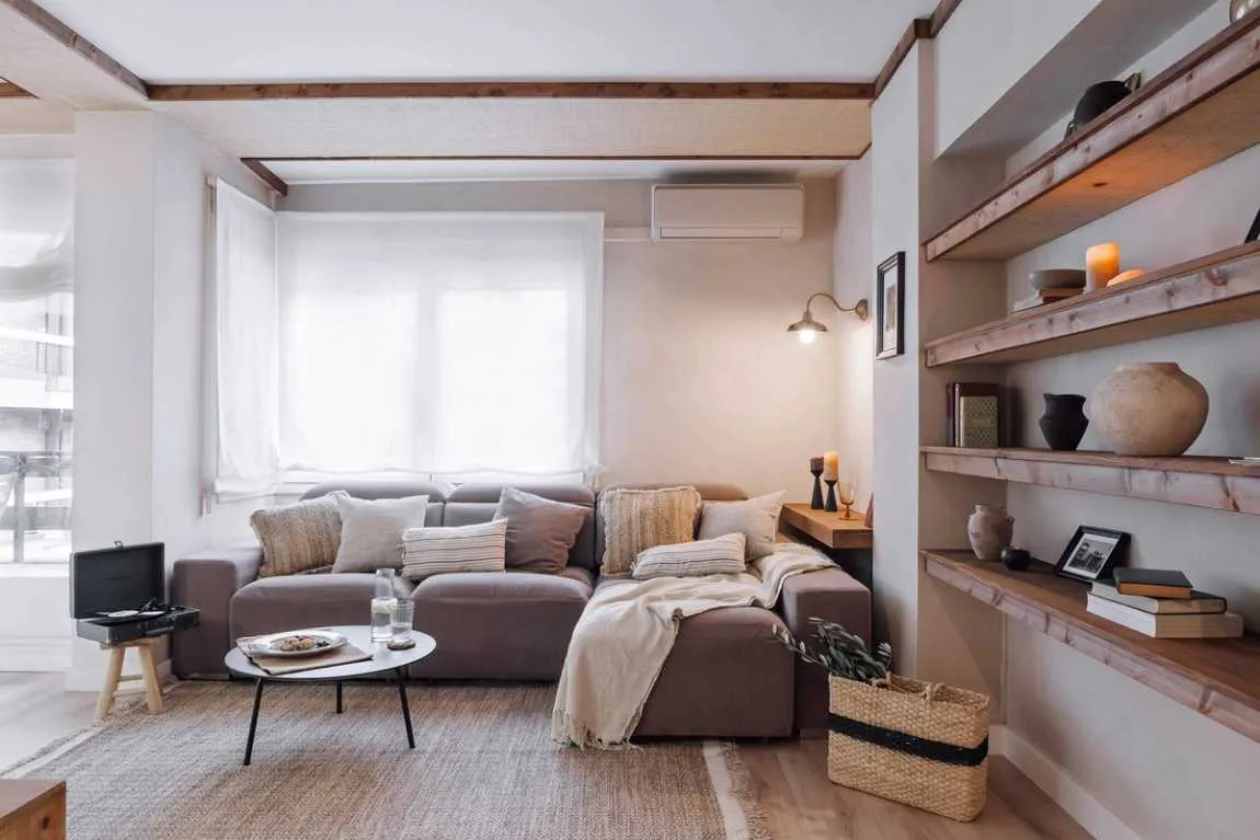 Barcelona 3-bed Flat With Gigabit Internet And Professional Home Office Setup #2