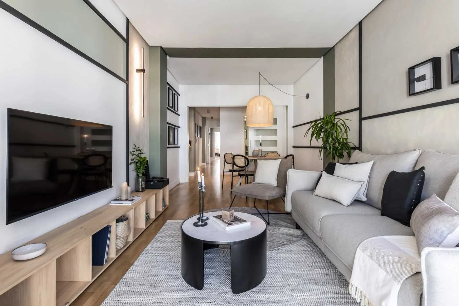 Airy Madrid Designer Flat With Gigabit Internet & Pro Home Office Setup #3