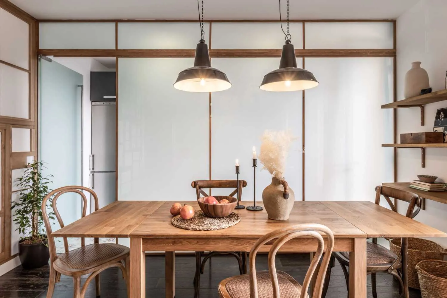 Modern Madrid Flat With Premium Workspace & Gigabit Internet For Digital Nomads #5