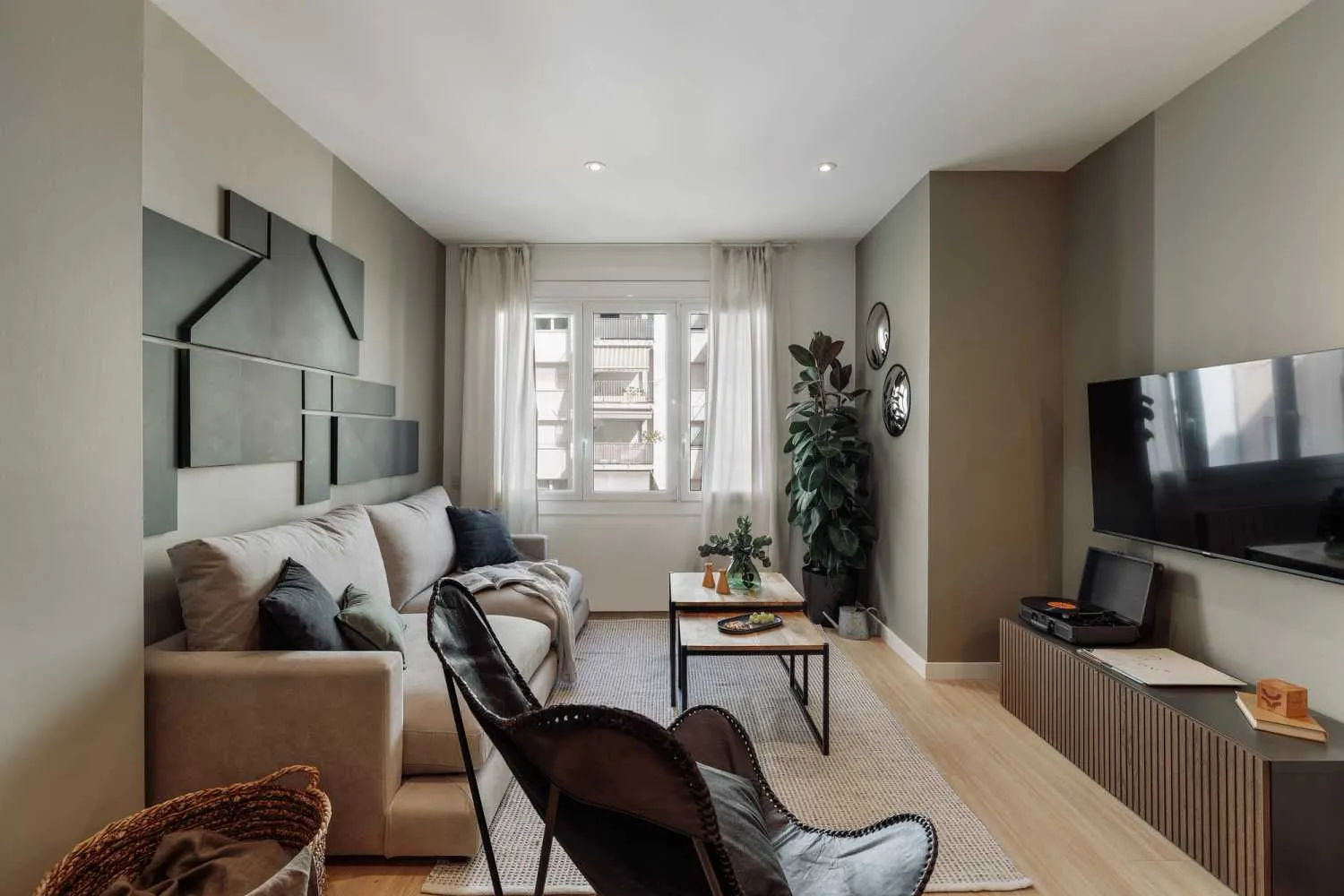 Premium Barcelona Flat With High-speed Fiber & Pro Home Office In Central Location #3