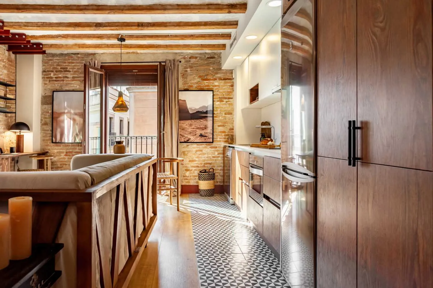 Designer 50m2 Barcelona Flat With Ultra-fast Wifi And Pro Workspace For Digital Nomads #3
