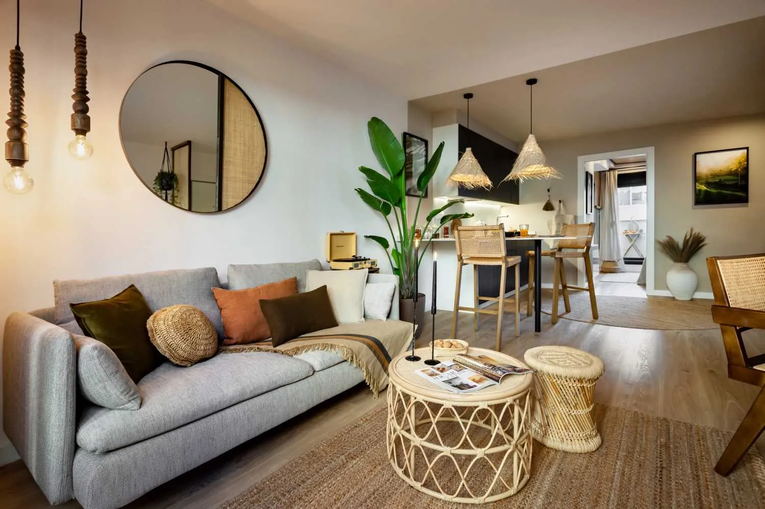 Airy 66m2 Barcelona Flat With Ultra-fast Wifi & Professional Home Office Setup #5