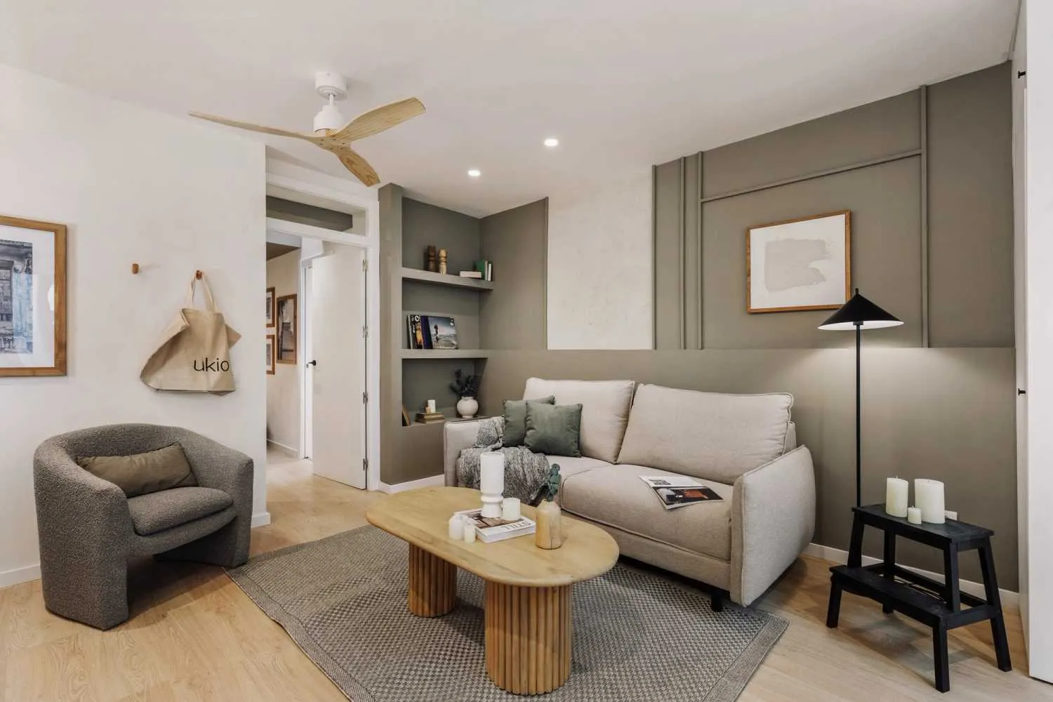 Premium Barcelona Flat With High-speed Fiber & Professional Home Office Setup #4