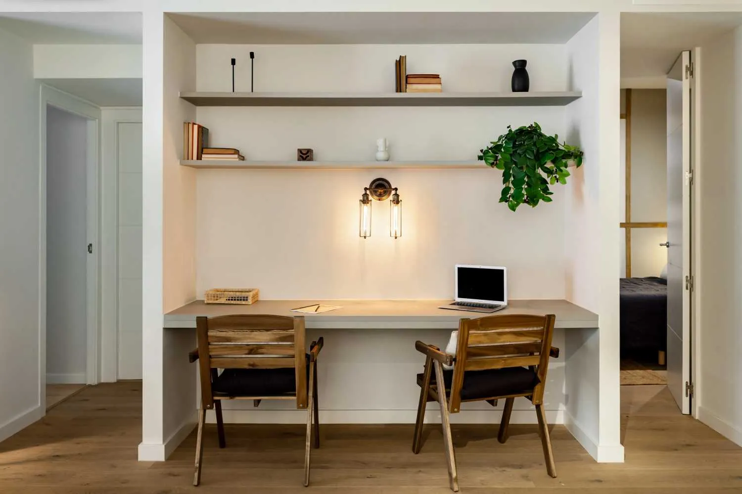 Vast Barcelona Flat With Premium Workstation, External Displays & Ultra-fast Wifi #4
