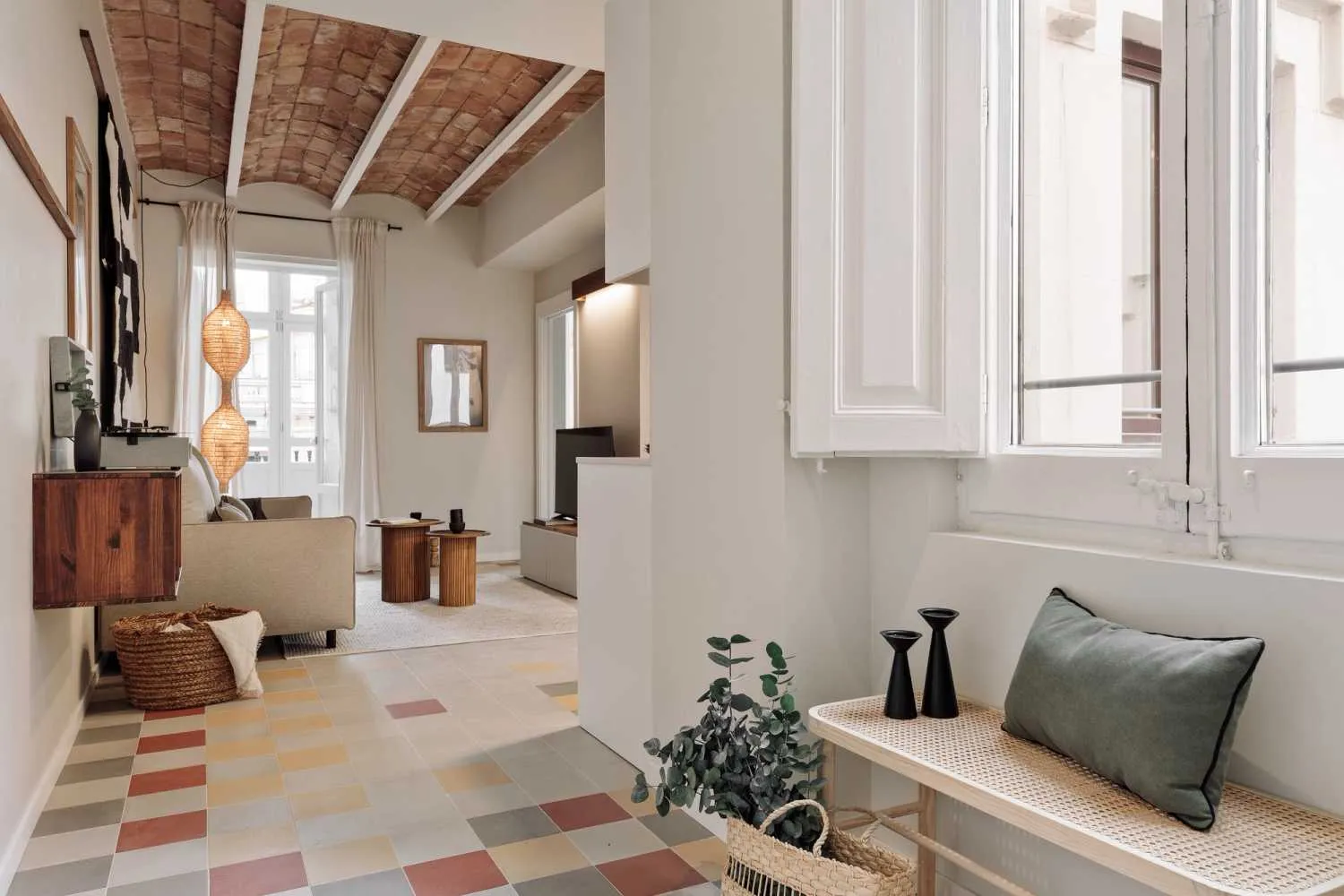 Stylish 2-bed City Flat With Pro Workstation & Gigabit Internet In Barcelona Center #4