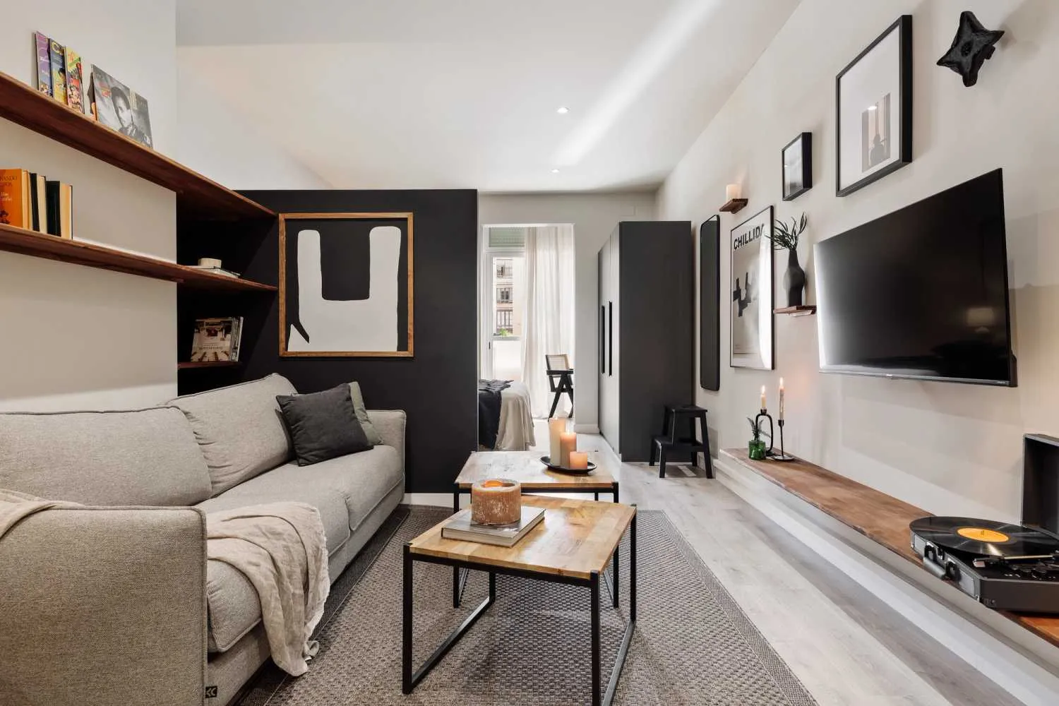 Designer Studio With Ultra-fast Wifi & Pro Setup In Barcelona's Creative District #3