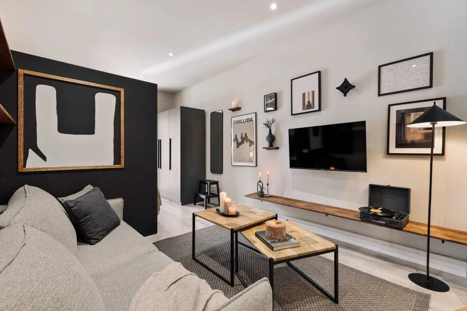 Designer Studio With Ultra-fast Wifi & Pro Setup In Barcelona's Creative District #5
