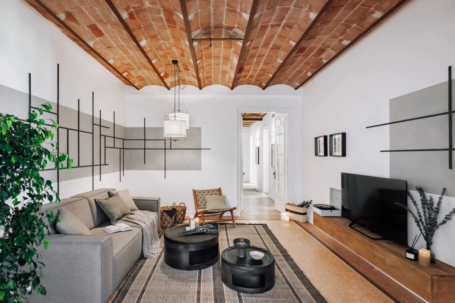 Spacious 2-bed Flat With High-speed Fiber & Pro Workspace In Barcelona #4