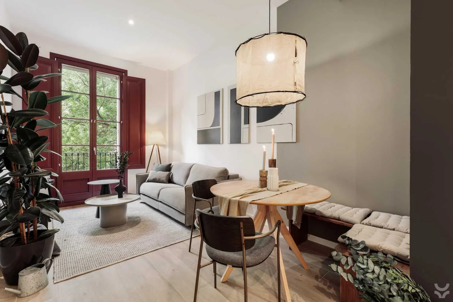 Upscale Barcelona Flat With High-speed Fiber & Premium Home Office Setup For Digital Nomads #2
