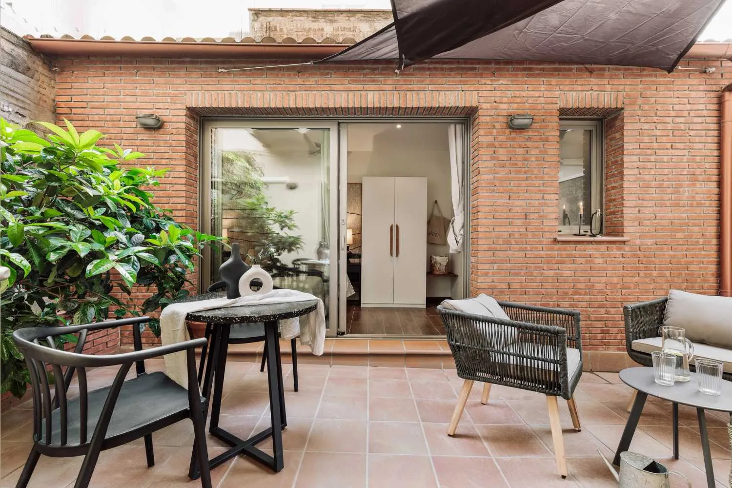 Spacious Barcelona Flat With Gigabit Internet & Video Conference Setup For Remote Work #2