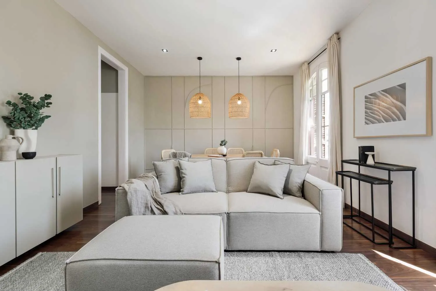 Modern Barcelona Flat With Gigabit Internet & Pro Workspace For Remote Work #5