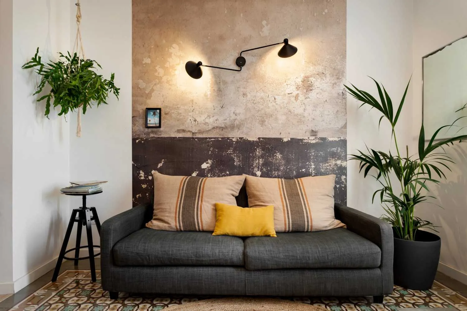 Contemporary 50m2 Barcelona Flat With Ultra-fast Wifi And Pro Home Office Setup #2