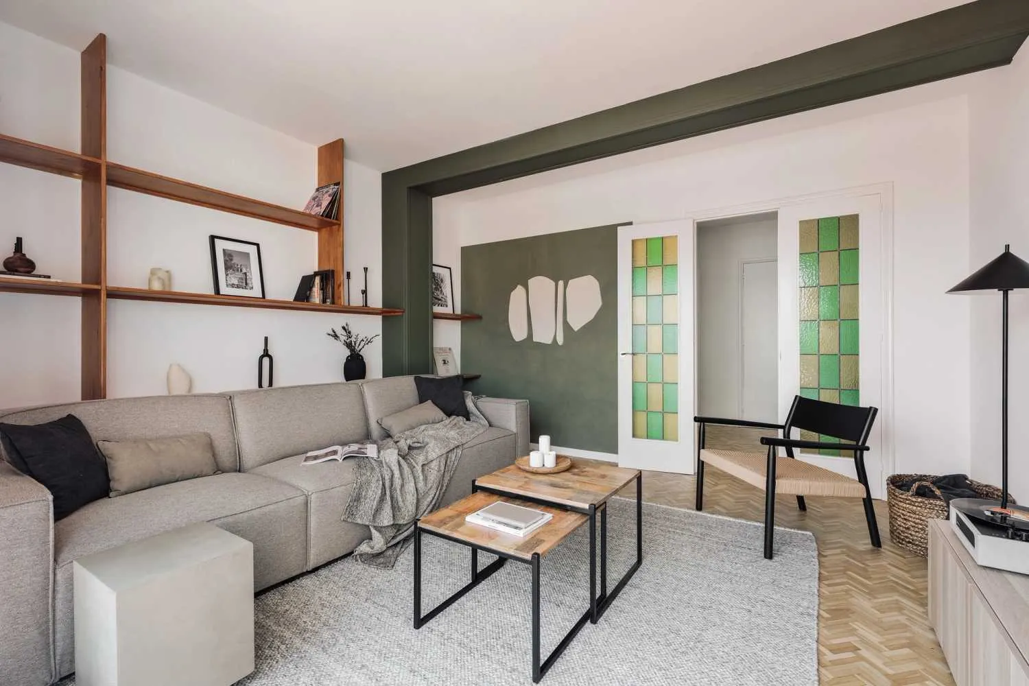 Modern 3-bed City Flat With High-speed Wifi And Home Office Setup In Barcelona #5