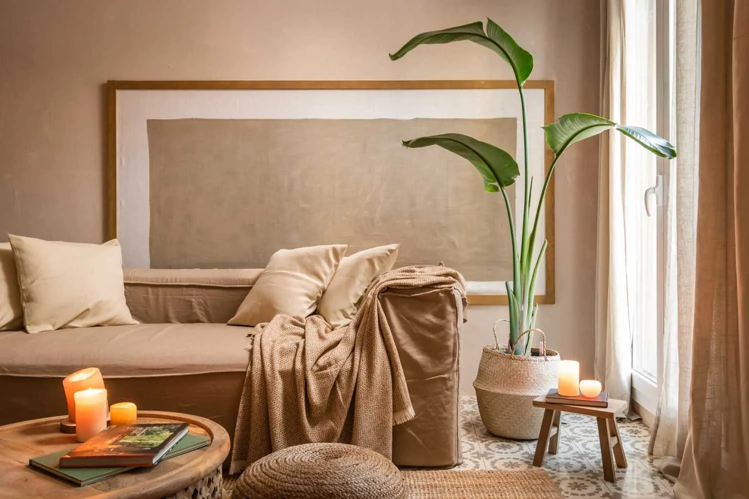 Spacious Barcelona Flat With Gigabit Internet, Pro Monitors & Creative Workspace #4