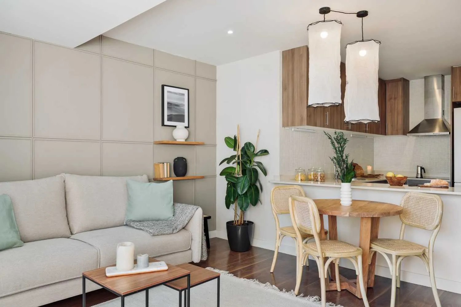 Airy Barcelona Flat With Ultra-fast Wifi & Pro Setup For Remote Work In City Center #3