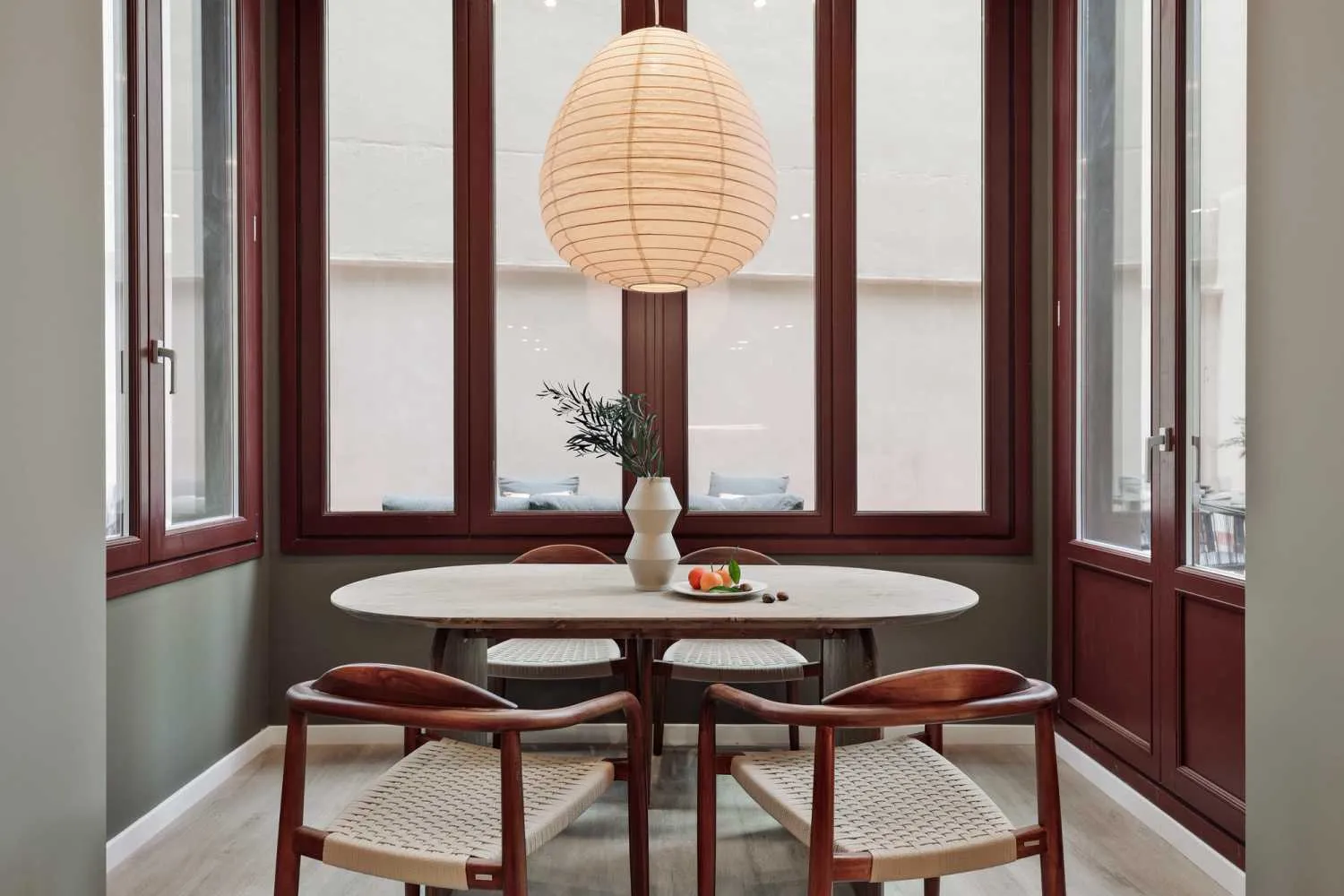 Luxurious Barcelona Apartment With High-speed Fiber & Video Conference Setup For Remote Work #4