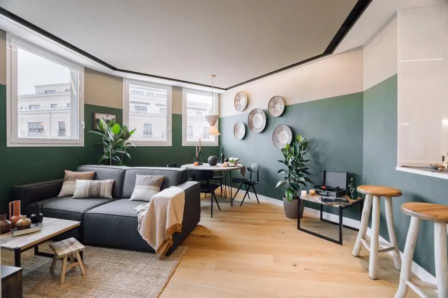 Stylish 65m2 Barcelona Flat With High-speed Fiber & Professional Remote Work Setup #4