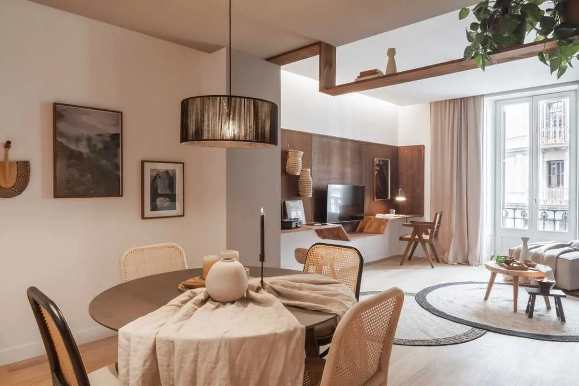 Premium 60m2 Barcelona Flat With Professional Home Office Setup And Modern Kitchen #3