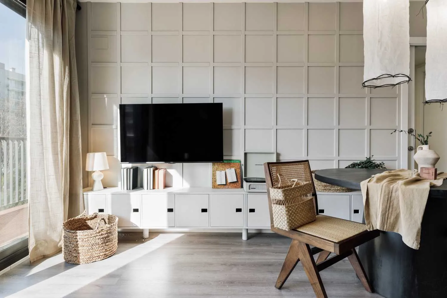 Luxury Barcelona Flat With High-speed Internet & Ergonomic Home Office Setup #5
